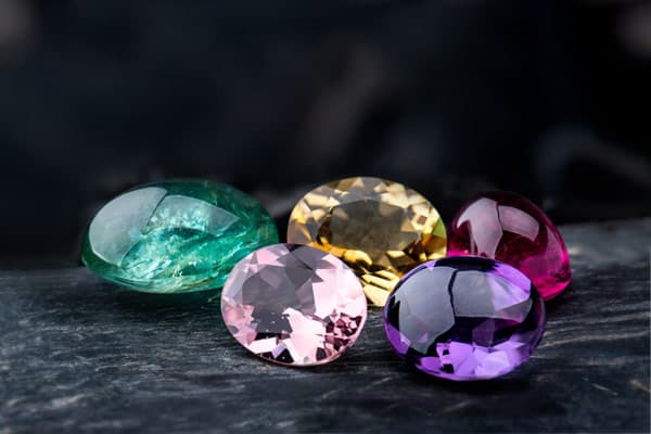 Birthstone Guide at Gayles Jewelers